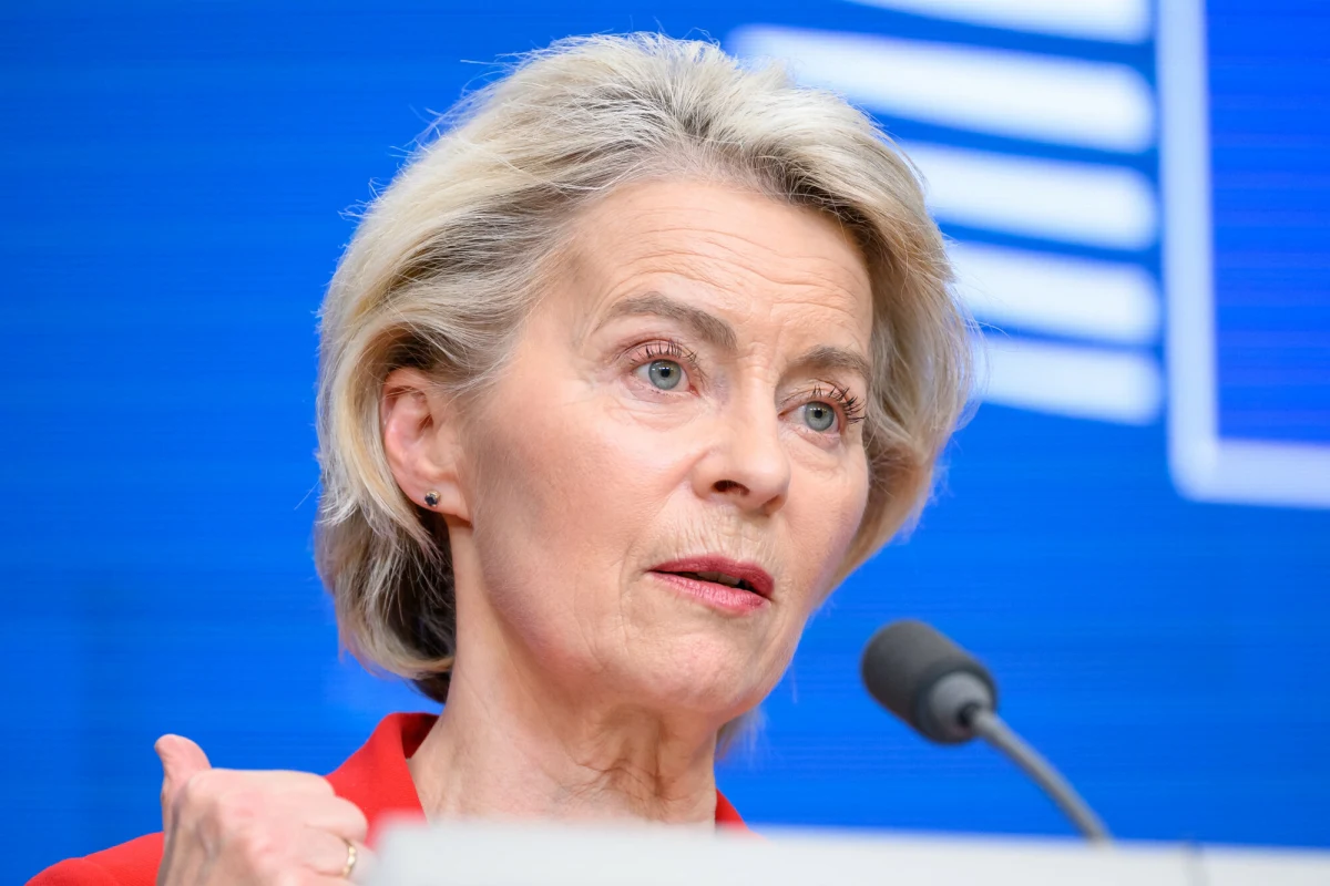 "Mamy ponad 300 miejsc obrotu na terenie naszej Unii. To jest fragmentacja na sterydach. Potrzebujemy jednego dużego, głębokiego i płynnego rynku kapitałowego. To jest cel naszej Unii oszczędności i inwestycji" — stwierdziła Ursula von der Leyen podczas debaty w Parlamencie Europejskim. 