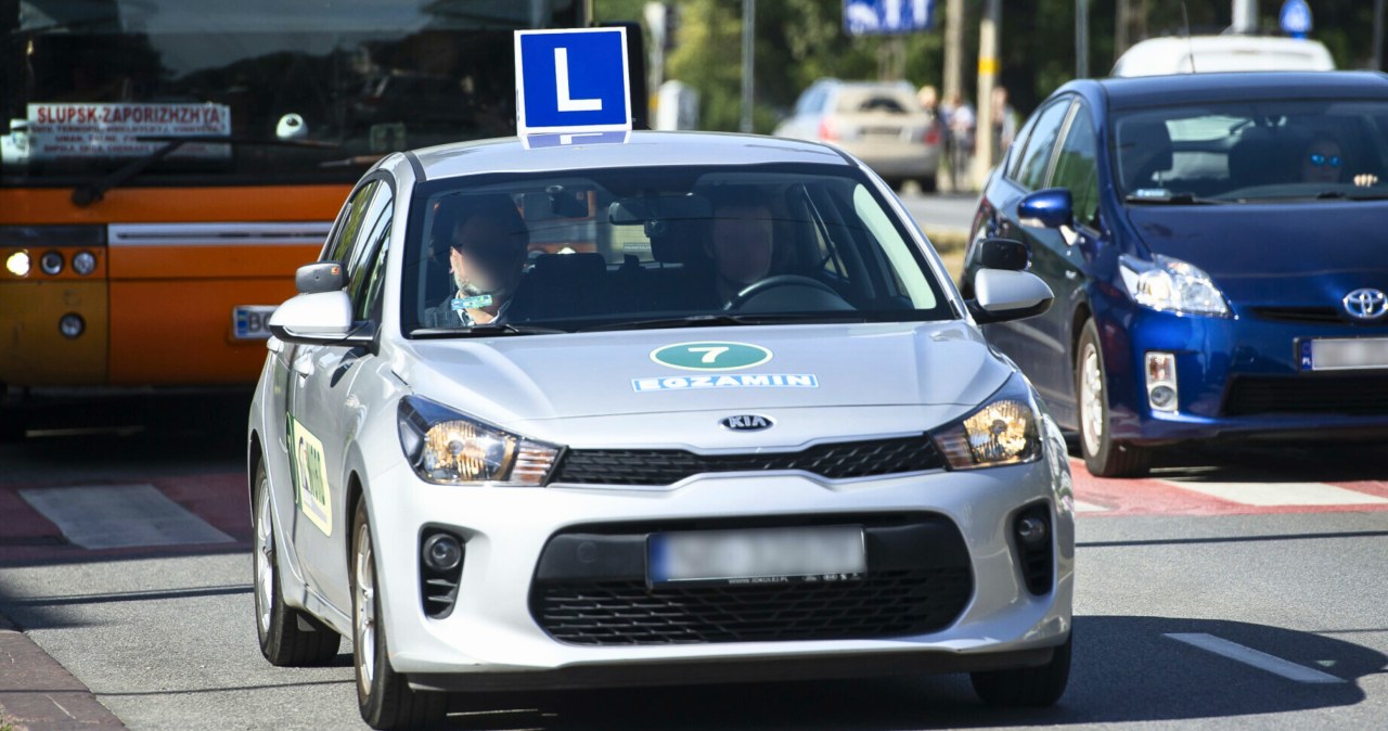Egzamin na prawo jazdy 2026. 6 tygodni czekania, system się zatyka
