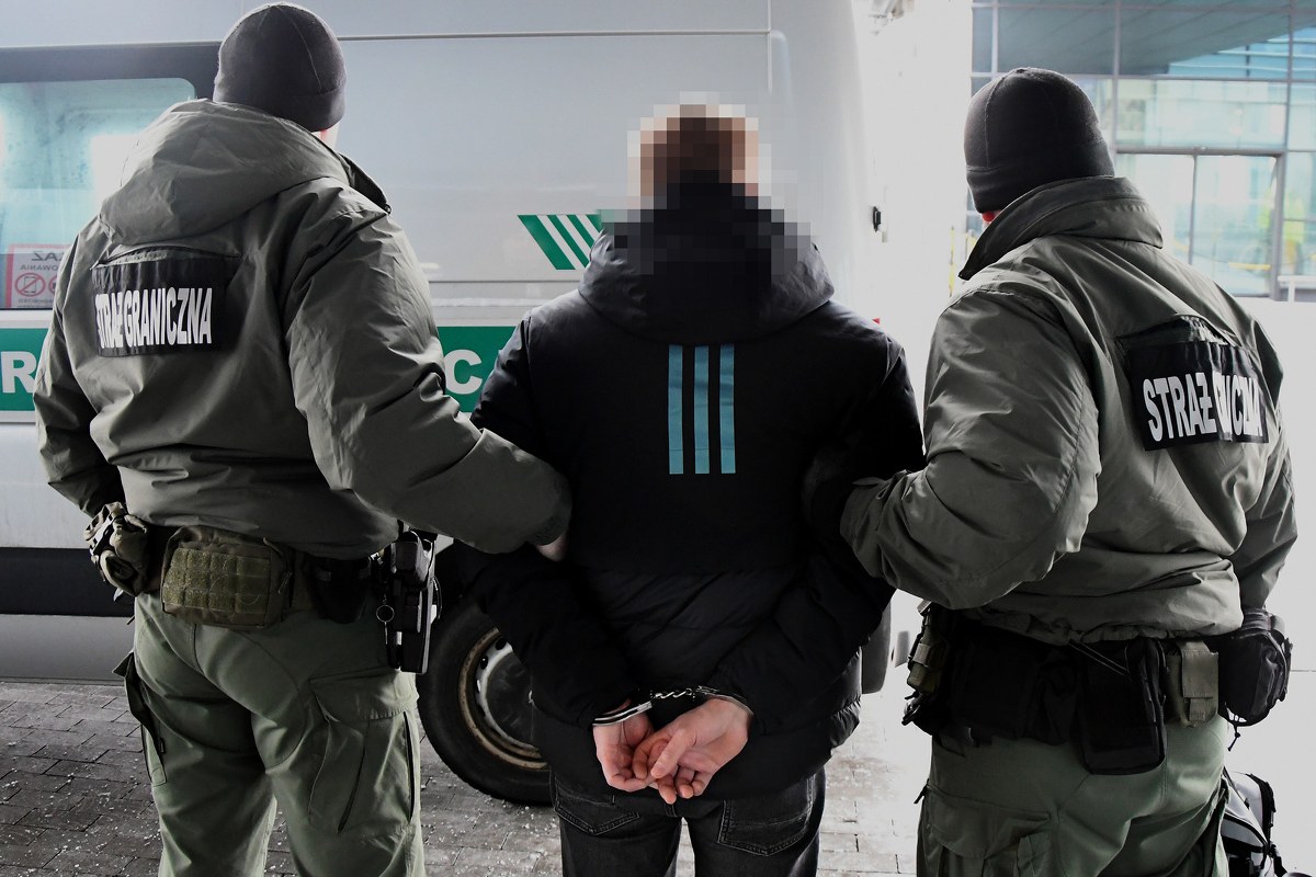 Poszukiwany czerwoną notą Interpolu zatrzymany na lotnisku w Rzeszowie-Jasionce