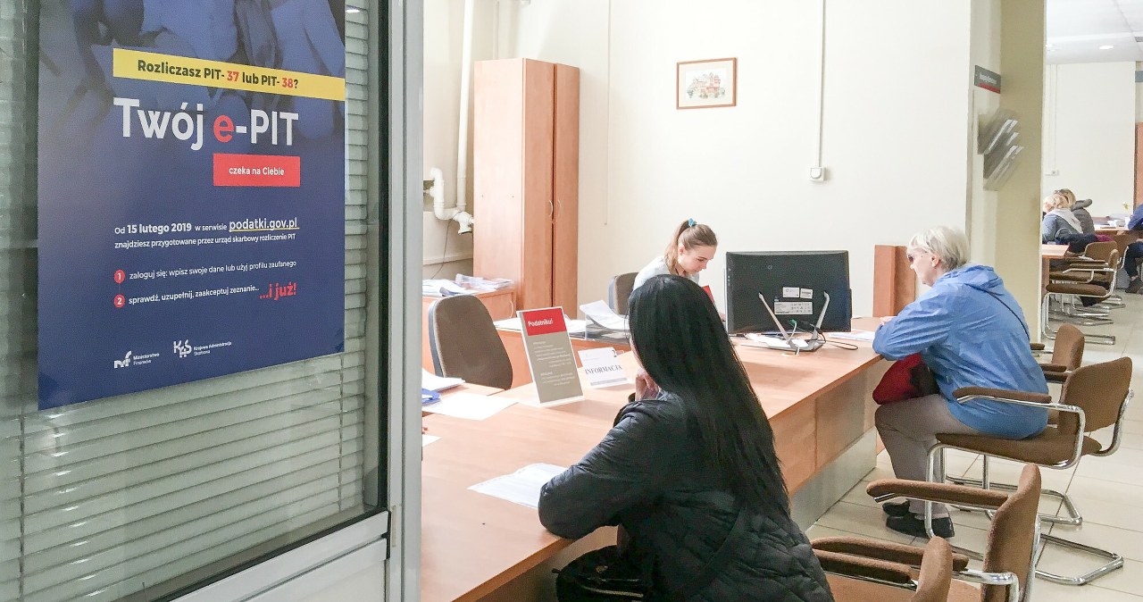 PIT 2025. Czy fiskus na pewno sam cię rozliczy?