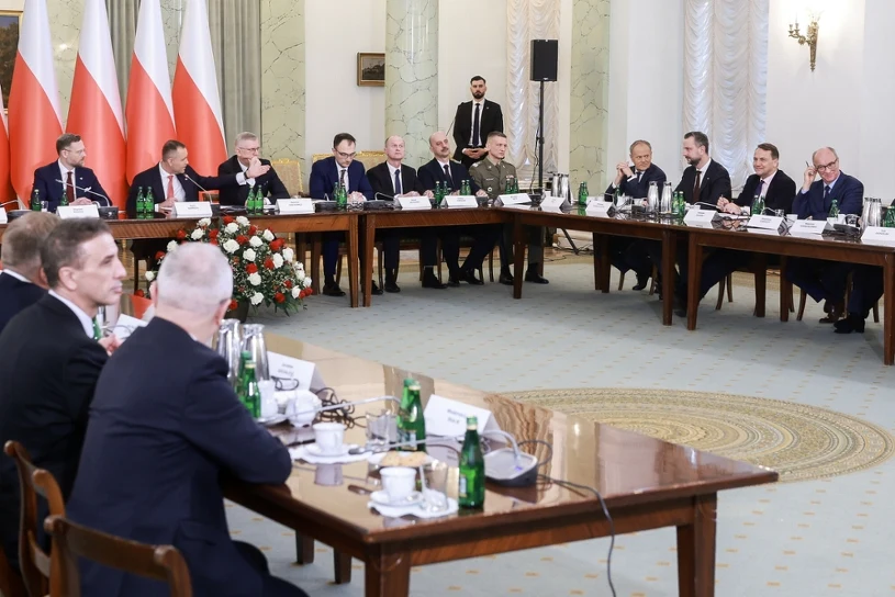 Prezydent wymienił nazwisko Czarzastego tylko raz. "To był celowy zabieg"