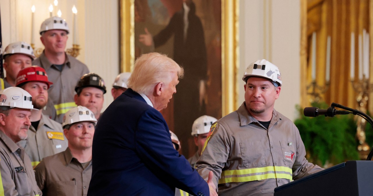 Trump został "niekwestionowanym obrońcą węgla". Udowodnił to po raz kolejny
