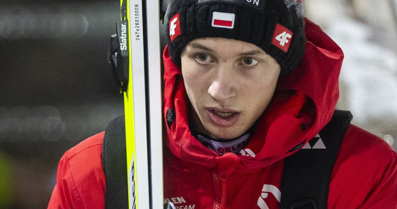 Huczy wokół Tomasiaka. Telefon się urywa. Trener ogłasza: Konieczna zmiana