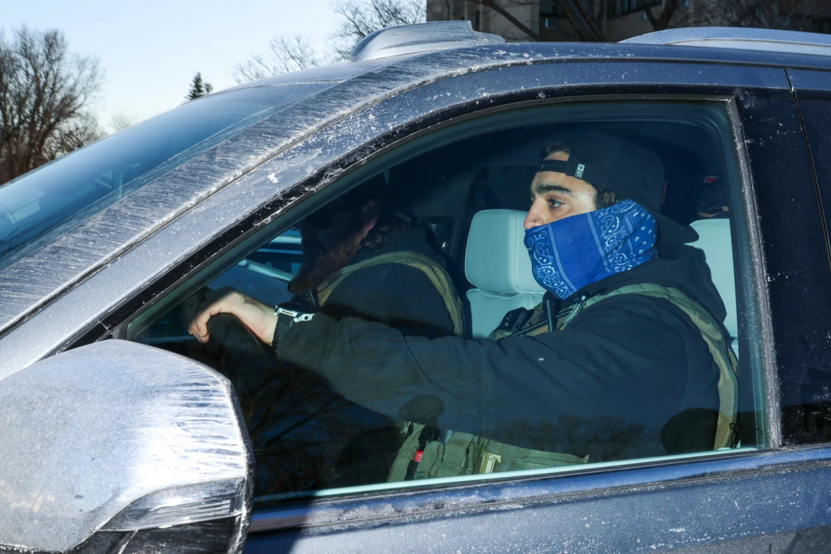 ​Przedstawiciel Białego Domu Tom Homan, zwany "carem od granicy", ogłosił w czwartek zakończenie operacji służb imigracyjnych ICE w Minnesocie. Jak stwierdził, decyzja zapadła po poprawie współpracy z lokalnymi władzami.