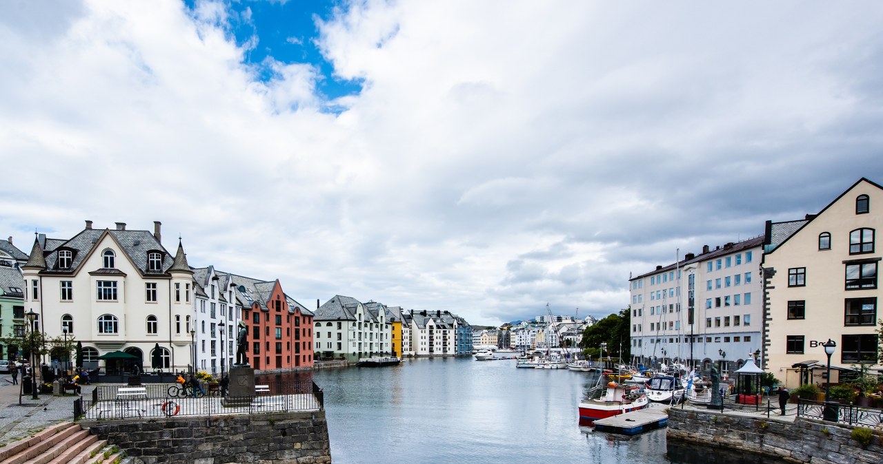 Najbogatszy kraj na świecie leży w Europie. Z Polski dolecisz w 1,5 godziny
