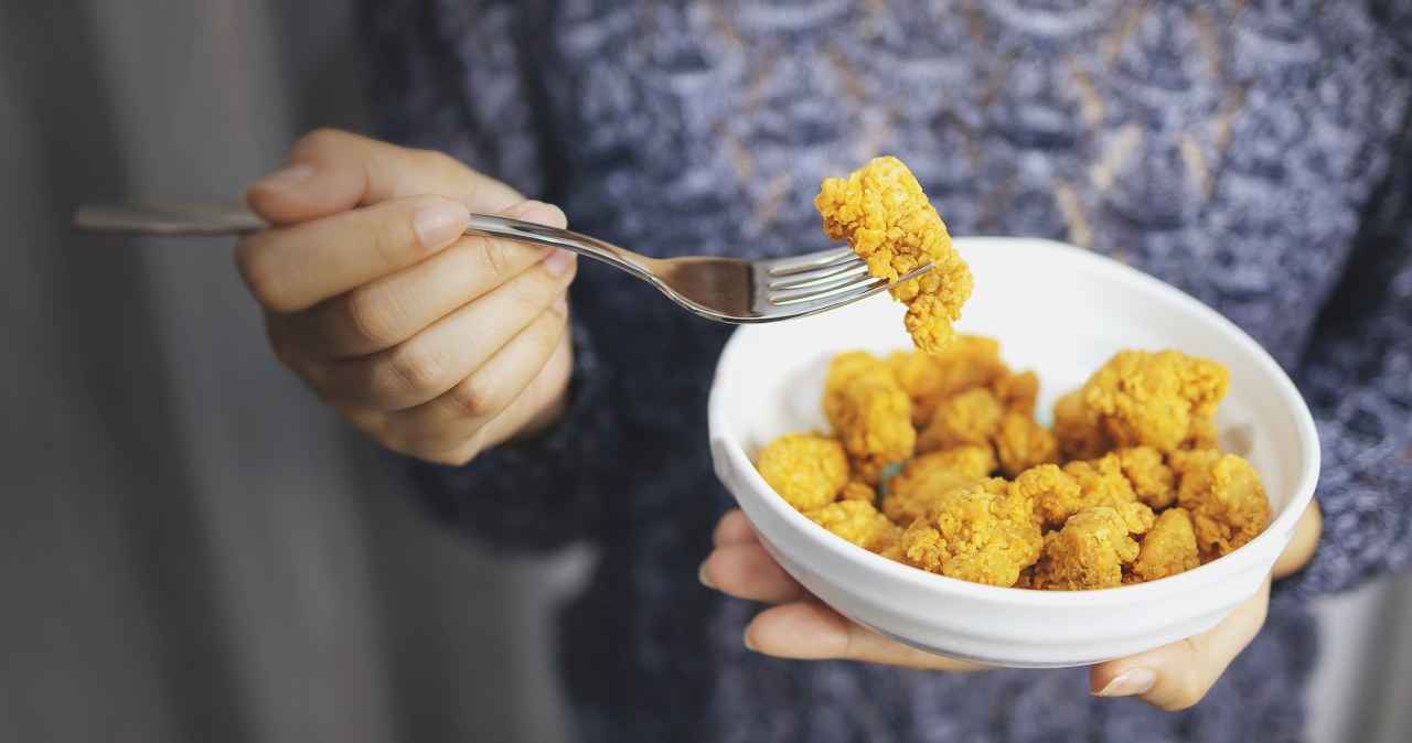 Szkodzą bardziej niż palenie papierosów. UPF najgorszym rodzajem żywności