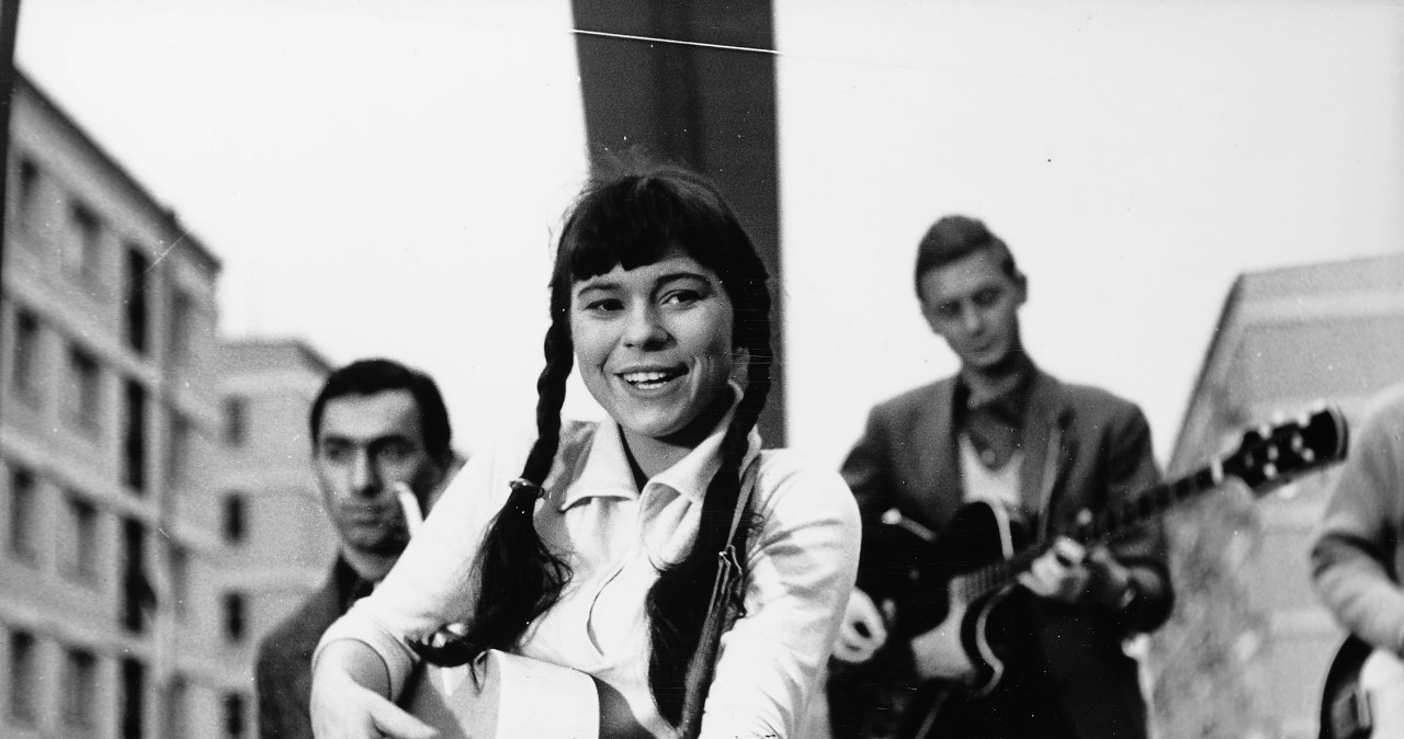 Gwiazda PRL-u zmarła w samotności poza Polską. Chciała, żeby zabrał ją Bóg