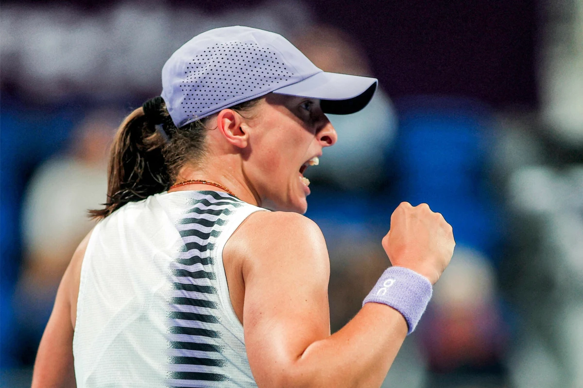 Iga Świątek zdecydowała, że nie wystąpi w rozpoczynającym się w niedzielę turnieju WTA 1000 w Dubaju. Wczoraj polska tenisistka odpadła w ćwierćfinale zawodów w Dausze, gdzie była najwyżej rozstawioną zawodniczką. Polka wystąpi więc dopiero w marcu w Indian Wells w USA.