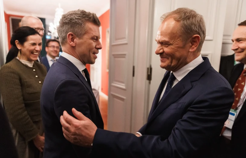 Tusk zamieścił wymowne zdjęcie. "Budapeszt chce być jak Warszawa"