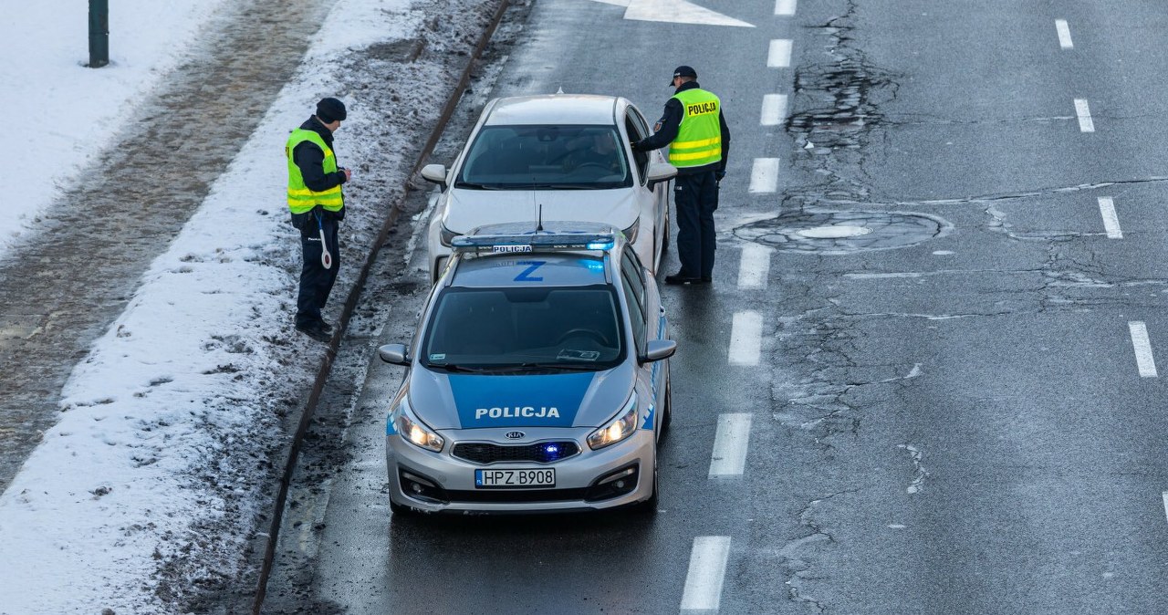 Mieszkańcy wskazali to miejsce. Policja zabrała trzy prawa jazdy w godzinę