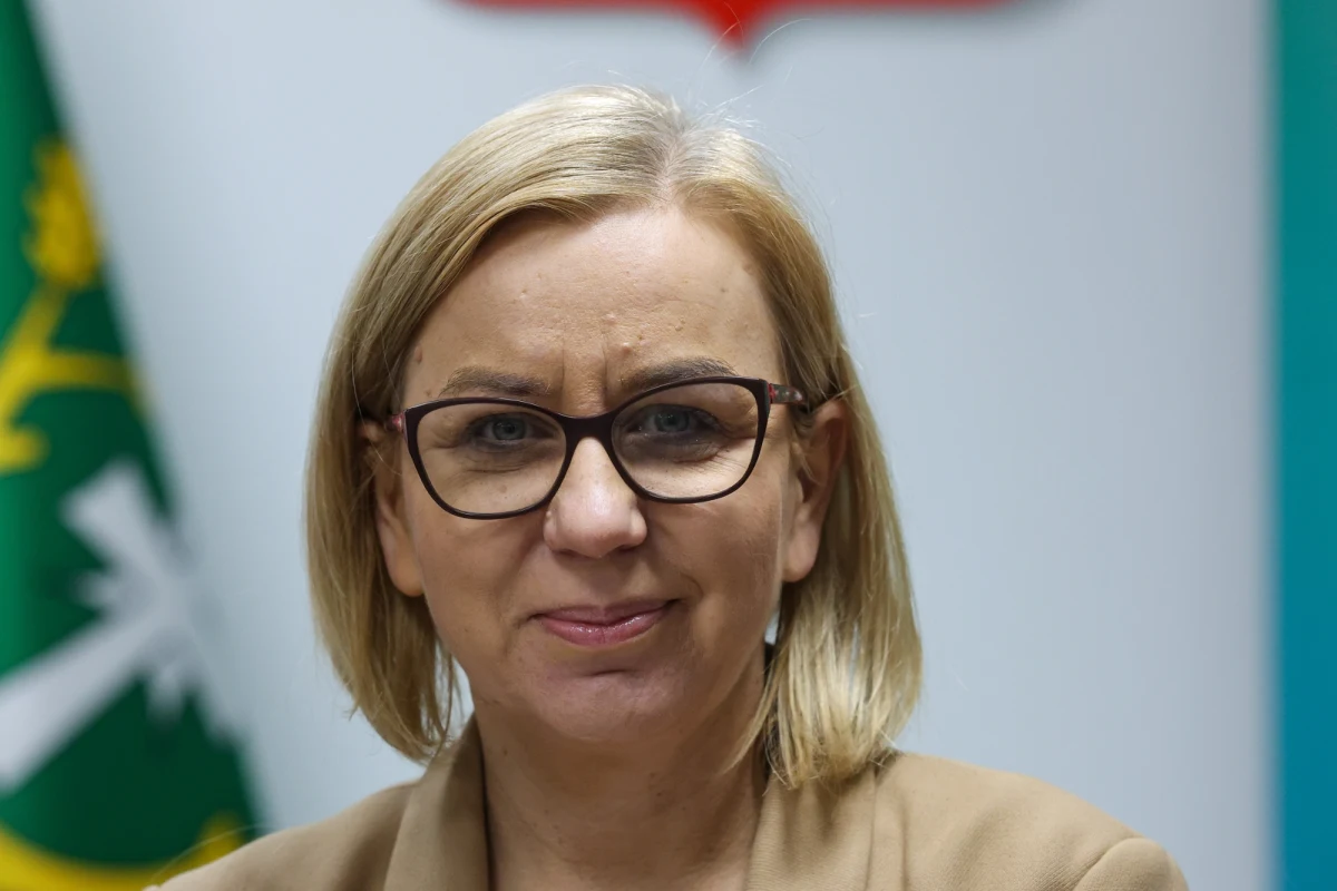 Nie opuściłam dzisiejszego spotkania Rady Krajowej partii bez słowa zaraz po głosowaniu nad uchwałą zaproponowaną przez Przewodniczącą Katarzynę Pełczyńską-Nałęcz - przekonuje Paulina Hennig-Kloska. Rada Krajowa Polski 2050 przyjęła dziś uchwałę, która blokuje wszelkie próby zmian personalnych.