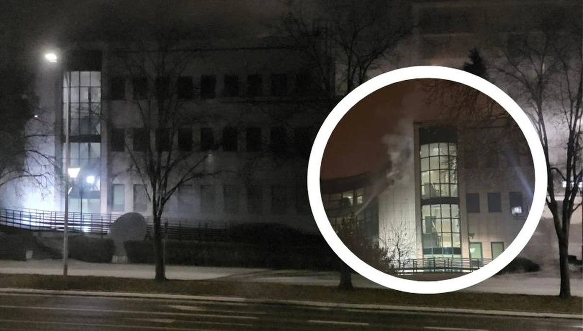 W sobotę w budynku Narodowego Banku Polskiego przy ul. Warszawskiej w Kielcach wybuchł pożar. Zapaliła się część elewacji. Strażacy przekazali, że pożar został opanowany. Informacje o tym zdarzeniu otrzymaliśmy na Gorącą Linię RMF FM. 