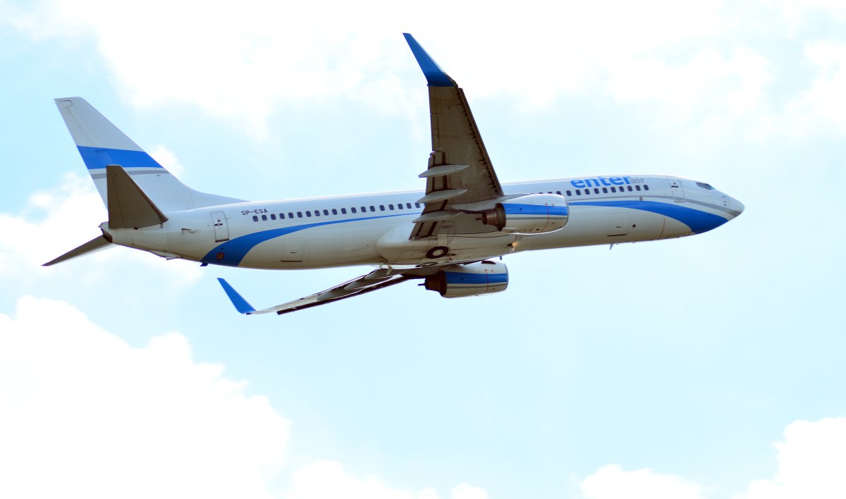 Lecieli do Egiptu, musieli zawrócić do Warszawy. Problemy Boeinga 737 Enter Air