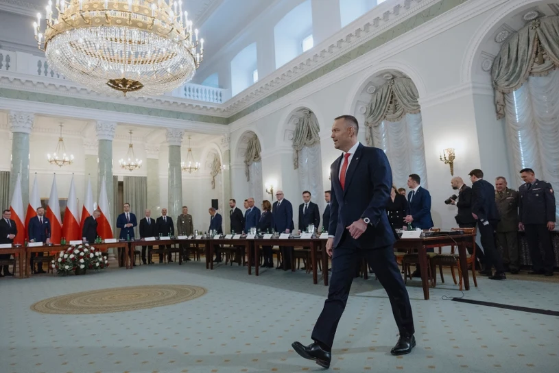 Konflikty wewnętrzne w PiS i Polsce 2050. Prezydent Karol Nawrocki komentuje