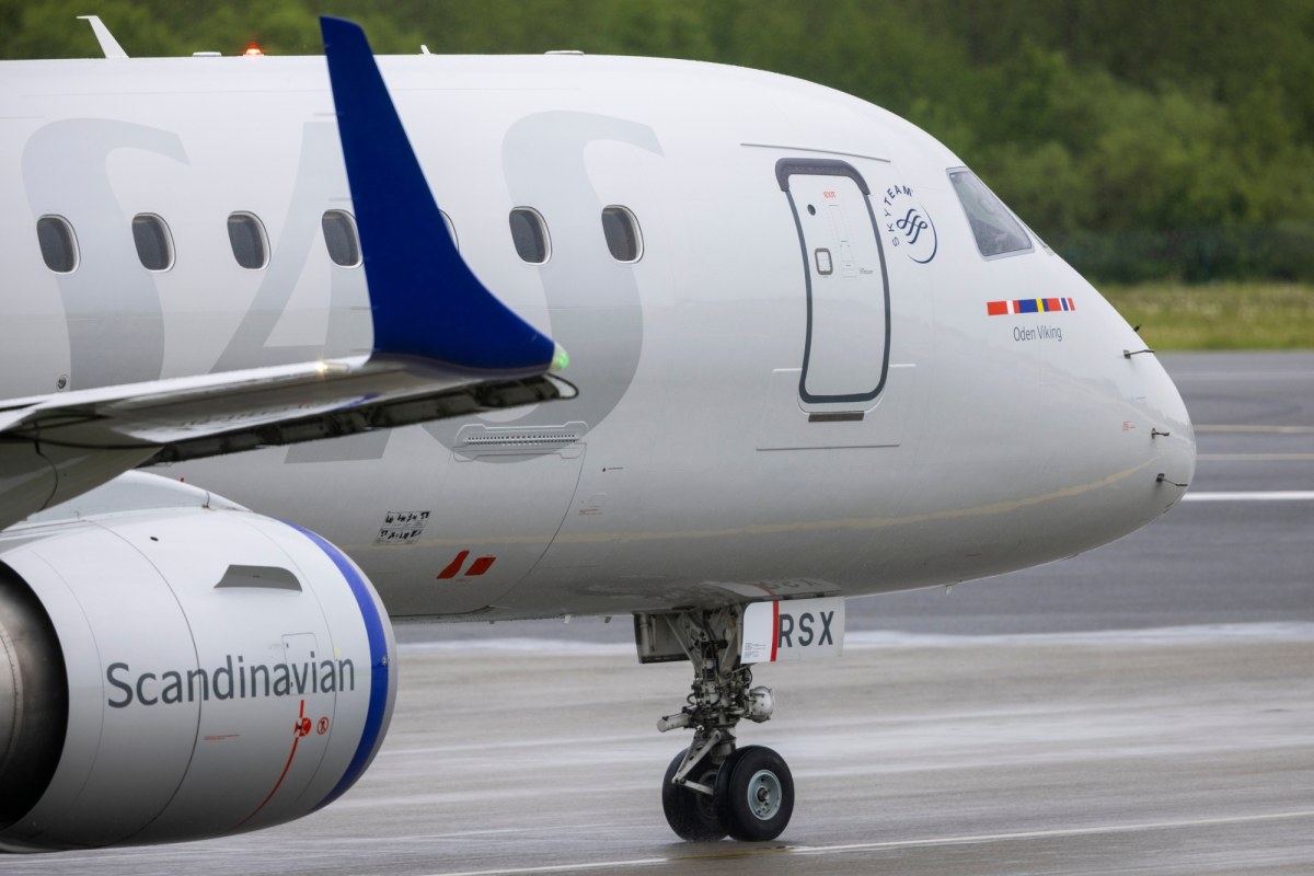 Awaryjne lądowanie samolotu. Na pokładzie wybuchł pożar