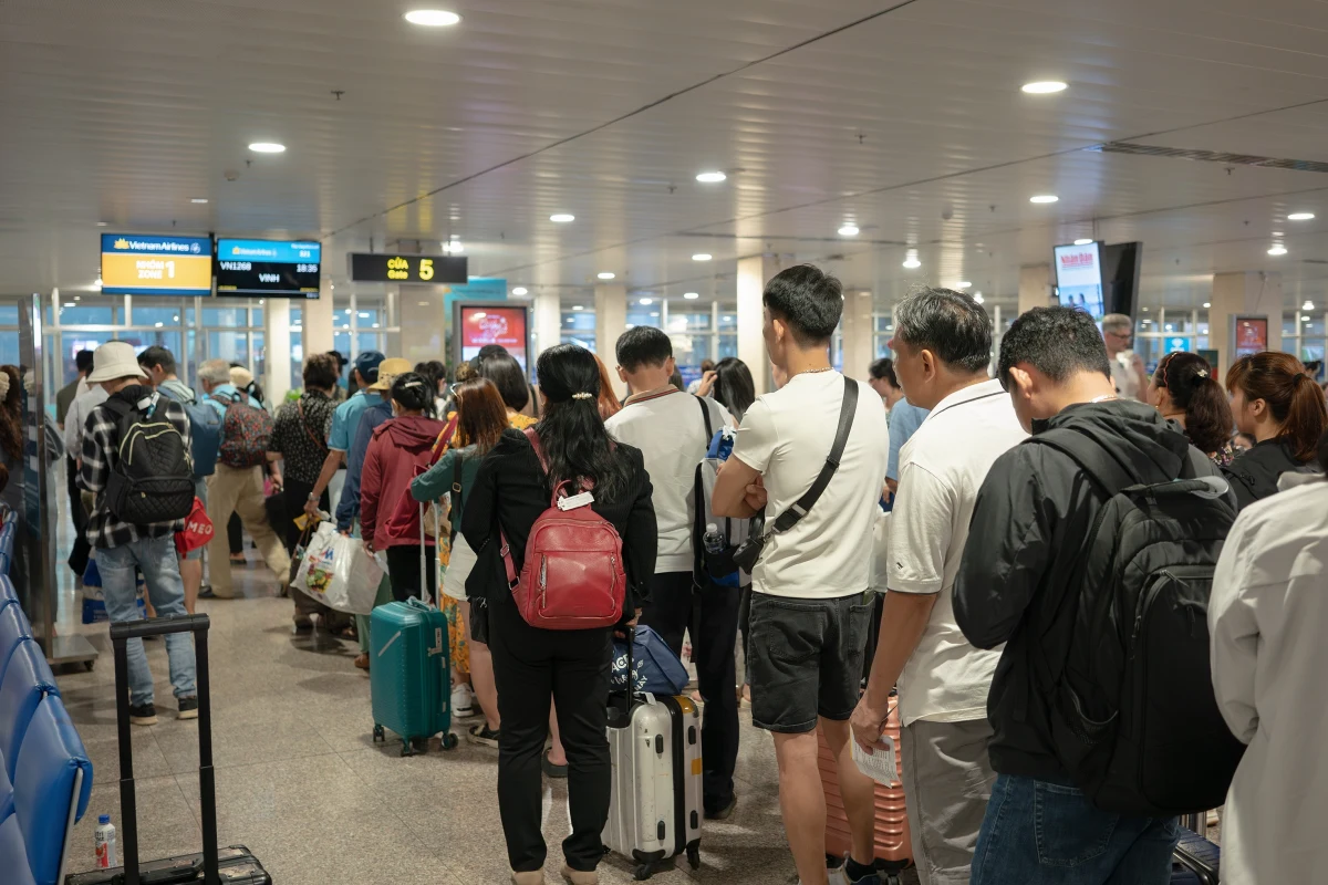 ​Zniesienie wiz to był pierwszy krok. Teraz liczby mówią same za siebie - Polacy szturmem ruszyli do Azji Południowo-Wschodniej. Wietnam wyrasta na jeden z najgorętszych kierunków wakacyjnych 2026 roku, a najnowsze dane wskazują na prawdziwy turystyczny boom.