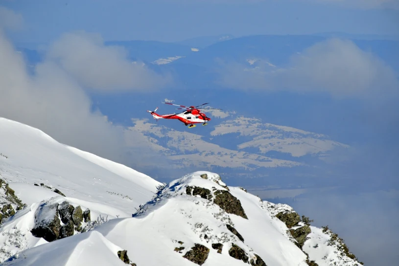 Turysty w Tatrach szukały dziesiątki ratowników. Tragiczny finał
