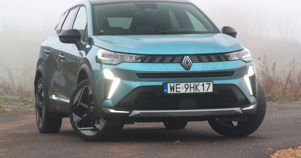 Renault Symbioz z nowym napędem hybrydowym mało pali, ale nie jest idealne