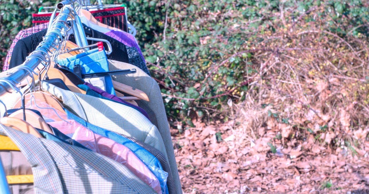 Jesteśmy zalewani ubraniami tanimi z Chin. Polscy producenci zapłacą więcej Jesteśmy zalewani ubraniami tanimi z Chin. Polscy producenci zapłacą więcej