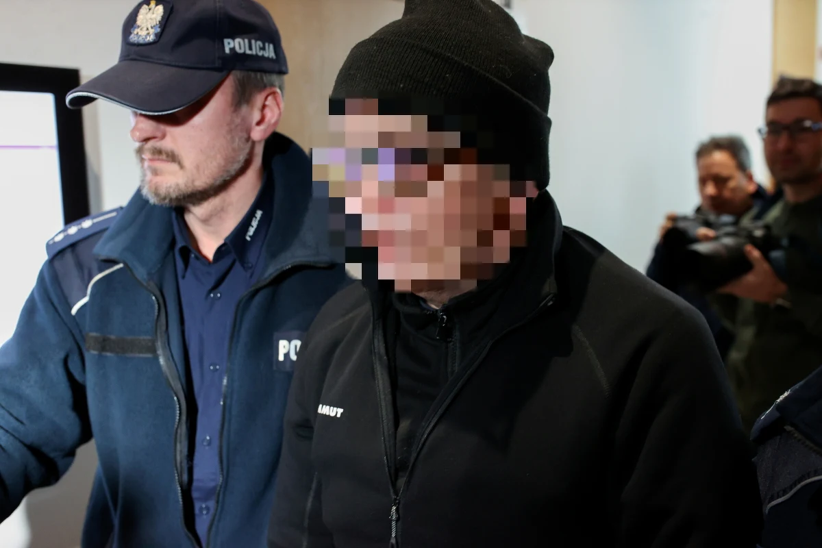 W Sosnowcu rozpoczął się proces księdza Jacka K. Prokuratura zarzuca mu dziewięć przestępstw o charakterze seksualnym na szkodę dzieci. Ma odpowiedzieć także za posiadanie materiałów pedofilskich.