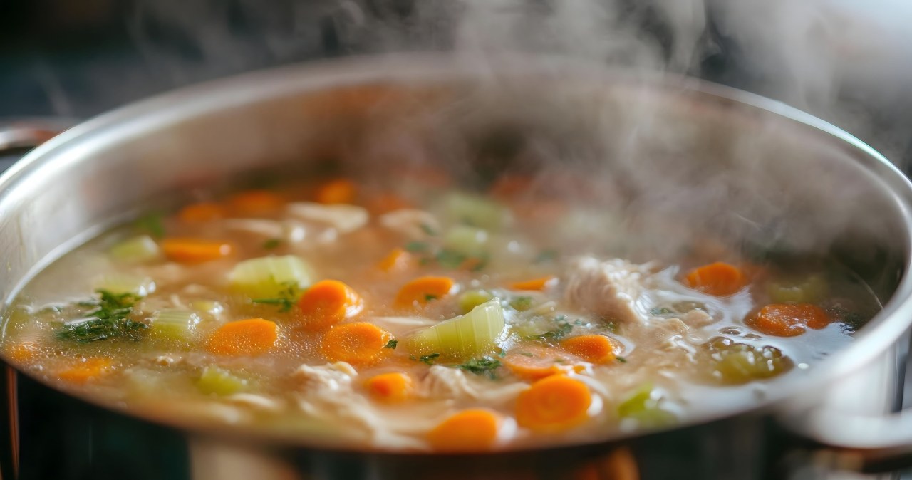 Kawałki szkła w zupie Hortex. Nie spożywaj pod żadnym pozorem