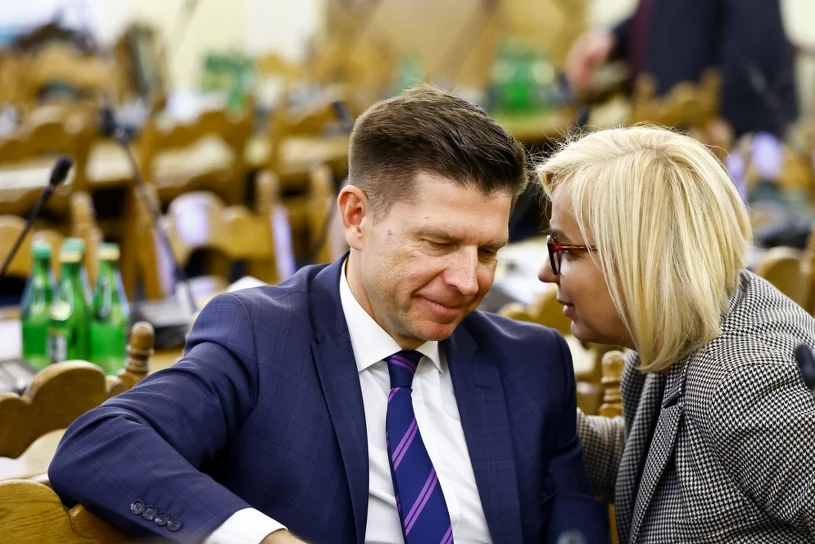 Nowe informacje o rozłamie w Polsce 2050. "Sytuacja jest nie do zniesienia"