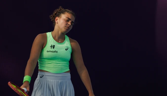 Koszmar Paolini w Dubaju. 1:6, 1:3 i doszło do zrywu. Tie-break na koniec