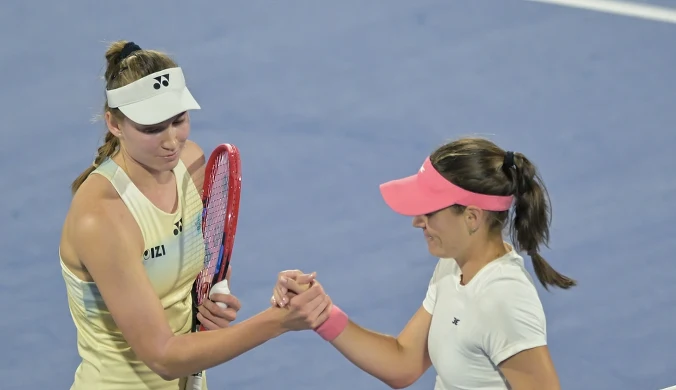 Niedługa przygoda Rybakiny z 2. rundą w Dubaju. Świątek czekała na wynik