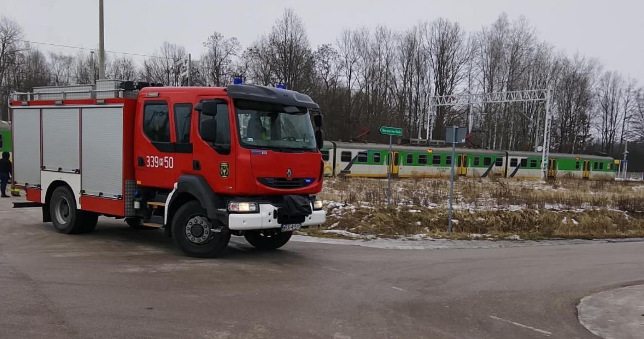 Radom. 17-latek padł pod pociąg, pomagając kobiecie. Nowe informacje