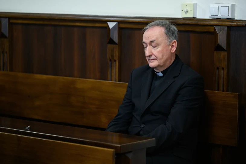 Biskup Andrzej Jeż przed sądem. "Ta sprawa to wierzchołek góry lodowej"