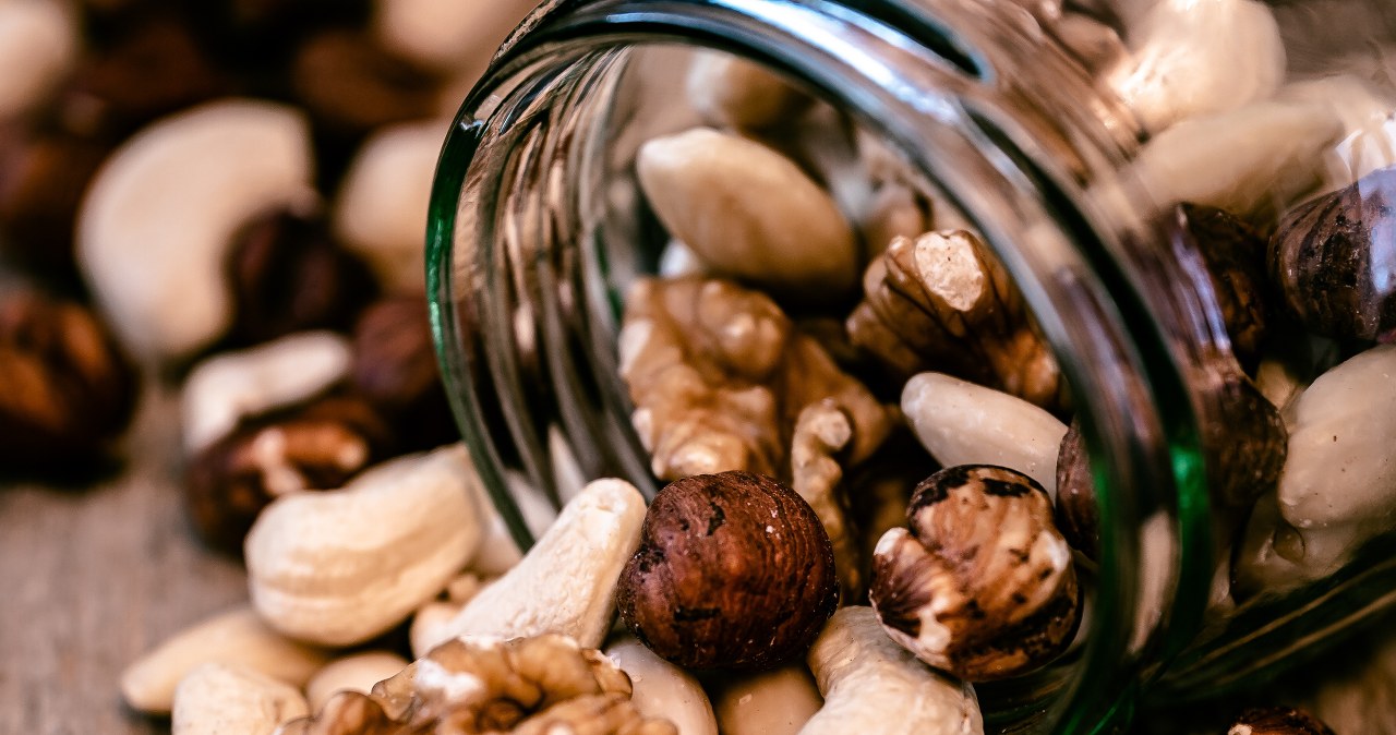 Tetrametryna w partii orzechów włoskich. Ostrzeżenie GIS Tetrametryna w partii orzechów włoskich. Ostrzeżenie GIS