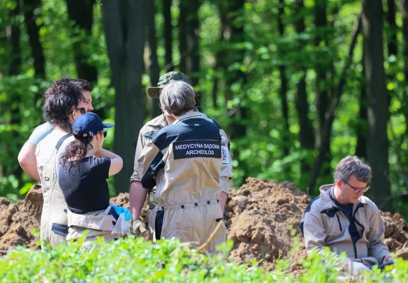 Ukraina zgodziła się na kolejne ekshumacje. Rozpoczną poszukiwania ofiar