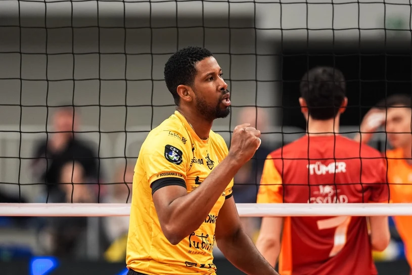 Leon błyszczał, mistrzowie Polski pokazali klasę. Turcy bez szans