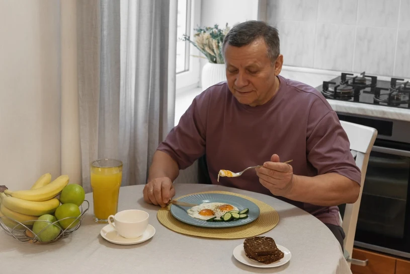 Od czego robią się kamienie żółciowe? Oto dieta, która zmniejsza ryzyko