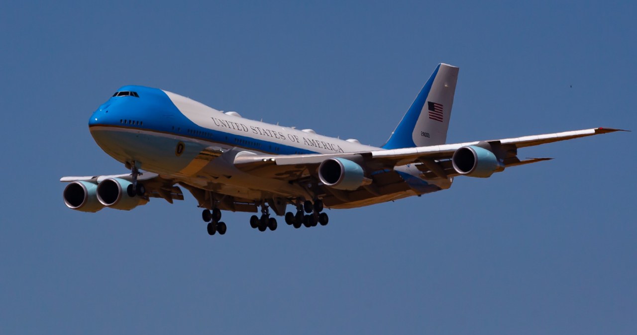 Trump pomaluje Air Force One na złoto. Mimo sprzeciwu armii