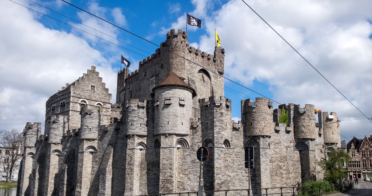 Zamek, szambo i szkielety. Skarby pod placem budowy