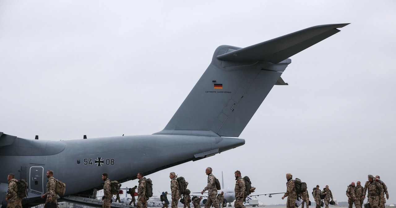 Niemcy "tymczasowo" wycofują wojska z Iraku. "Pozostał niezbędny personel"