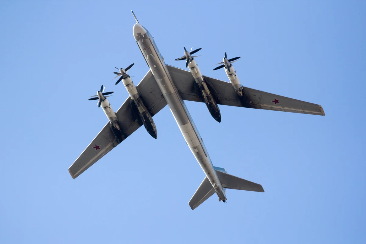 Pięć rosyjskich samolotów wojskowych w strefie identyfikacji obrony powietrznej w pobliżu Alaski przechwyciły amerykańskie myśliwce – poinformowała w piątek agencja Reutera, powołując się na Dowództwo Obrony Powietrznej Ameryki Północnej.