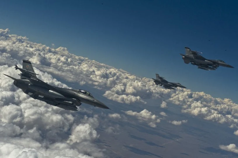 Amerykanie i Kanadyjczycy poderwali myśliwce. "Wiele rosyjskich samolotów"