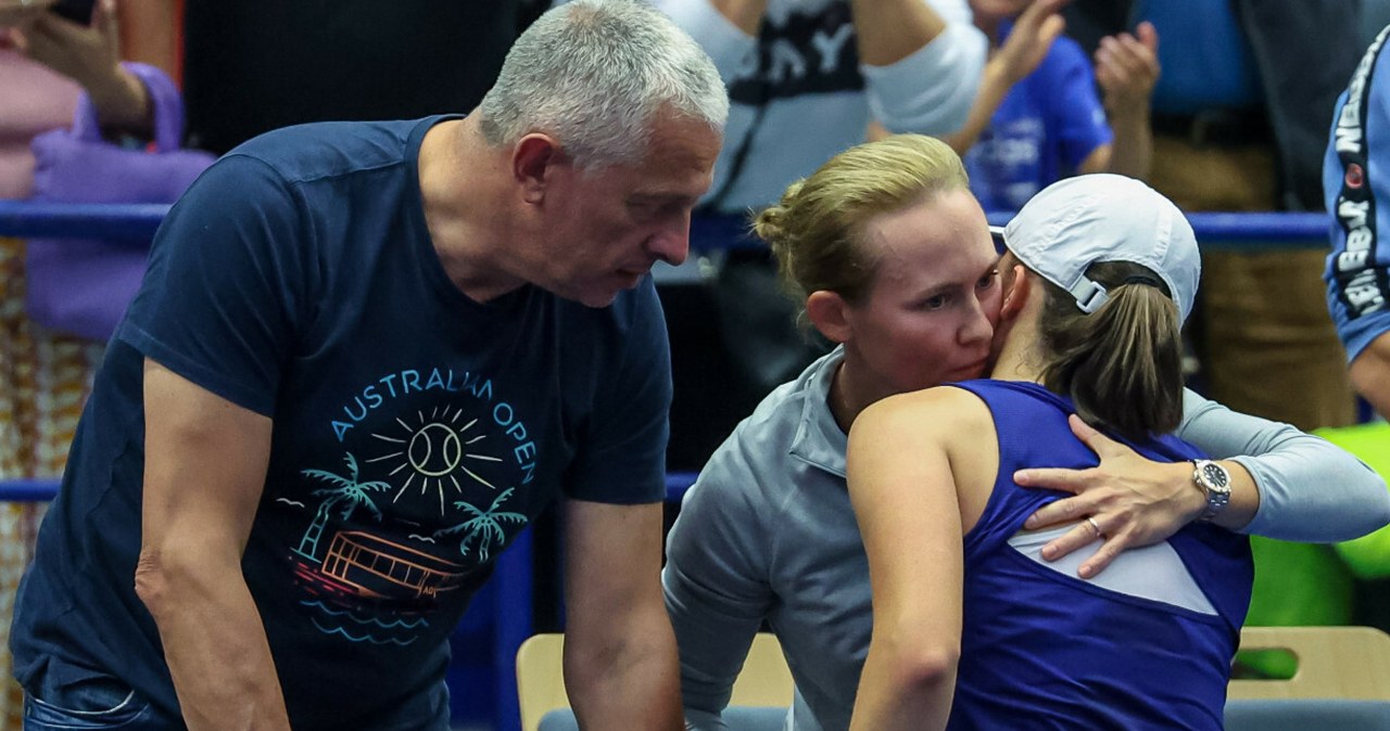 Burza po słowach ojca Świątek ws. relacji z Abramowicz. Widzi to cały świat