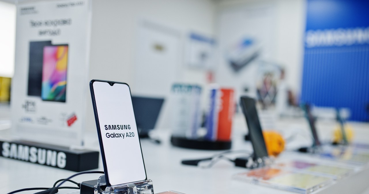 8 telefonów z Androidem, których nie warto teraz kupować