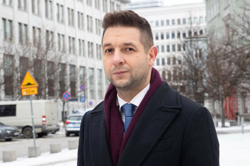 Patryk Jaki złapany na gorącym uczynku. Sprawą zajmuje się policja