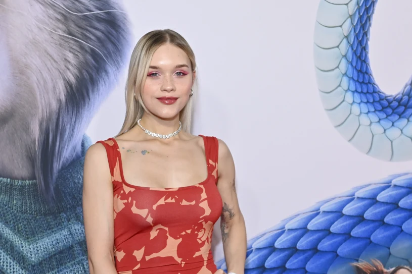 Długo ukrywała twarz przed Polakami. 25-latka nową gwiazdą show Polsatu