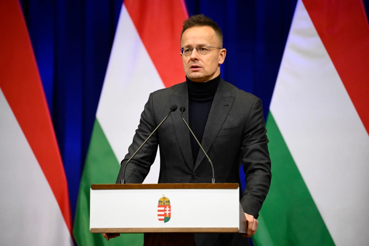 Węgry chcą blokować 90 mld euro unijnej pożyczki dla Ukrainy do czasu wznowienia tranzytu ropy naftowej przez rurociąg "Przyjaźń". W piątek poinformował o tym minister spraw zagranicznych Węgier Peter Szijjarto.