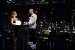 Skok na głęboką wodę