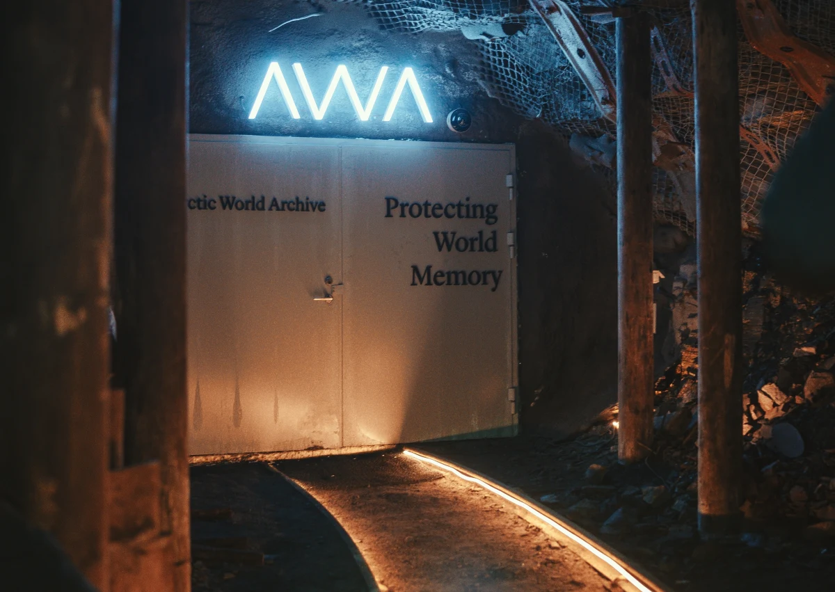 Cyfrowe kopie rękopisów i korespondencji Fryderyka Chopina trafią w najbliższy czwartek do Światowego Archiwum Arktycznego na Svalbardzie. To już drugi depozyt złożony tam przez Narodowy Instytut Fryderyka Chopina. Archiwum, zwane Biblioteką Końca Świata, gromadzi najważniejsze światowe dziedzictwo w formie trwałych cyfrowych zapisów.