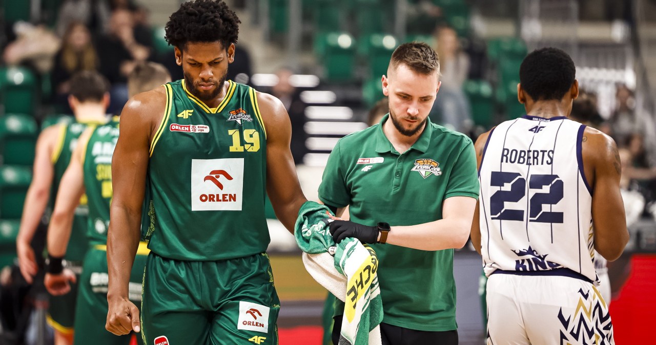 Dramatyczne sceny w trakcie meczu. “Wypadł mu nadgarstek”