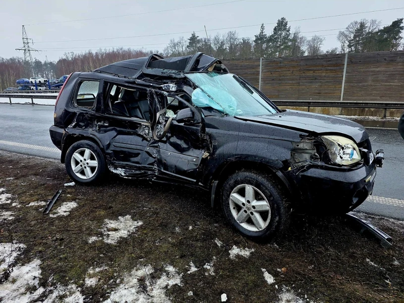 Poważny wypadek na Dolnym Śląsku. Zderzyło się sześć pojazdów