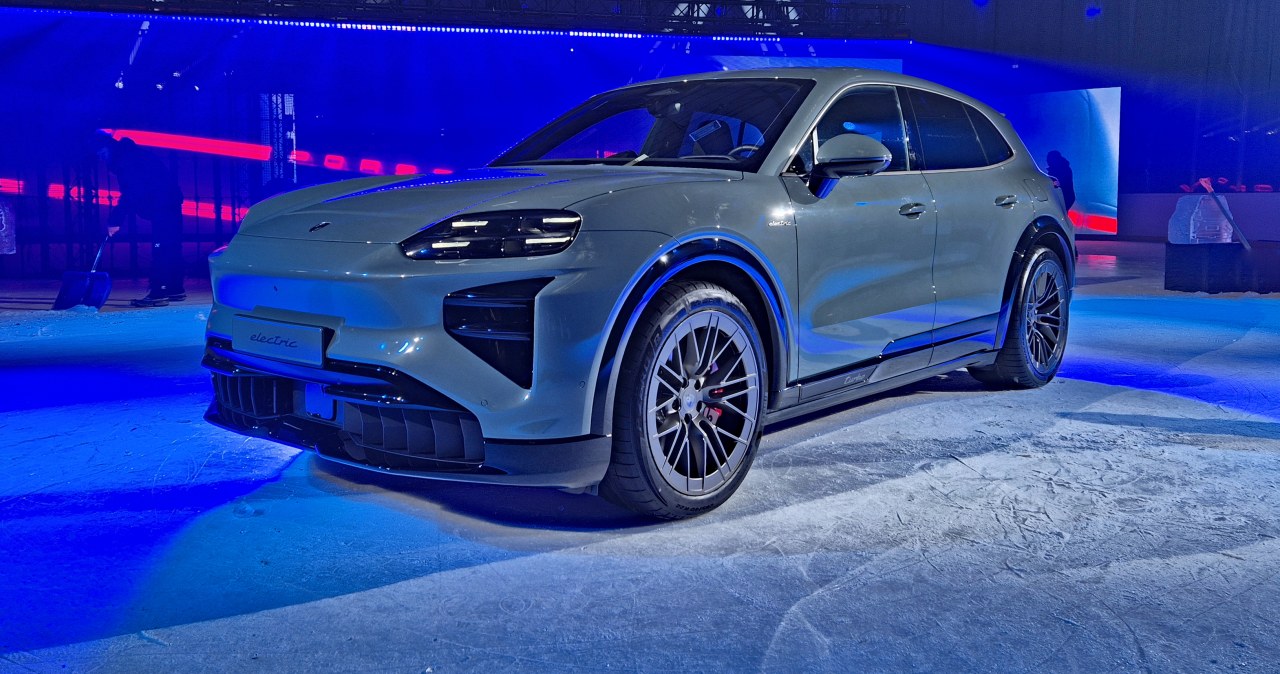 Premiera Porsche Cayenne Electric w Krakowie. 1156 KM na lodowisku