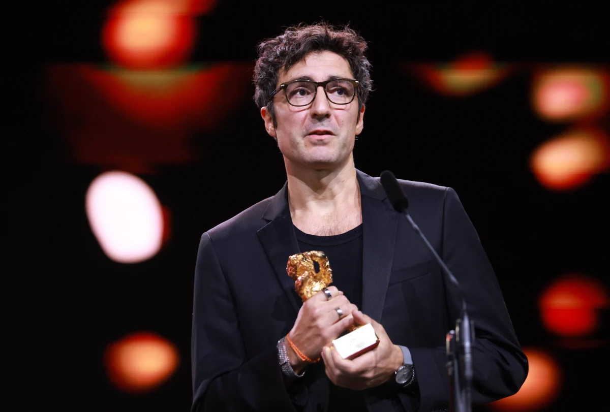 Podczas sobotniej gali zamknięcia 76. Międzynarodowego Festiwalu Filmowego w Berlinie ogłoszono zwycięzcę głównej nagrody. Złotego Niedźwiedzia dla najlepszego filmu otrzymał obraz „Yellow Letters” w reżyserii İlkera Çataka. Produkcja porusza temat represji politycznych wobec tureckich intelektualistów. 